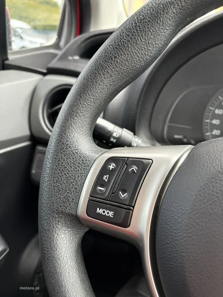 Toyota Yaris XP130 15