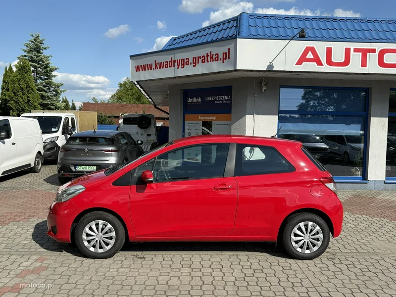 Toyota Yaris XP130 8