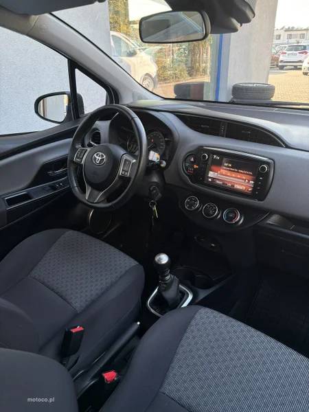 Toyota Yaris XP130 11