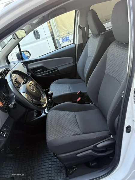 Toyota Yaris XP130 15