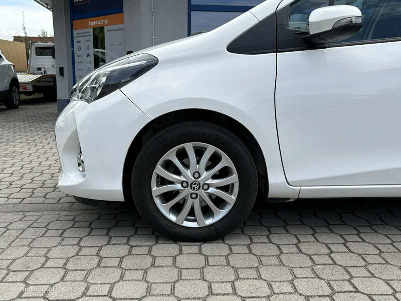 Toyota Yaris XP130 10