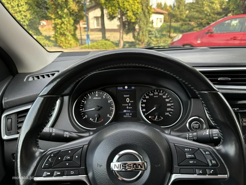 Nissan Qashqai 24