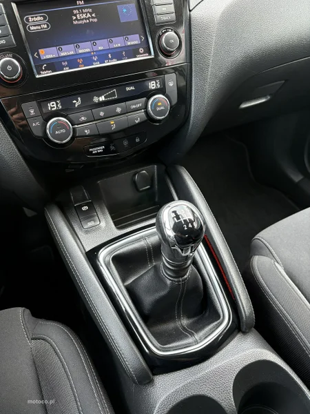 Nissan Qashqai 25