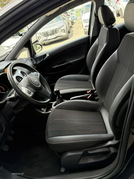 Opel Corsa D 15