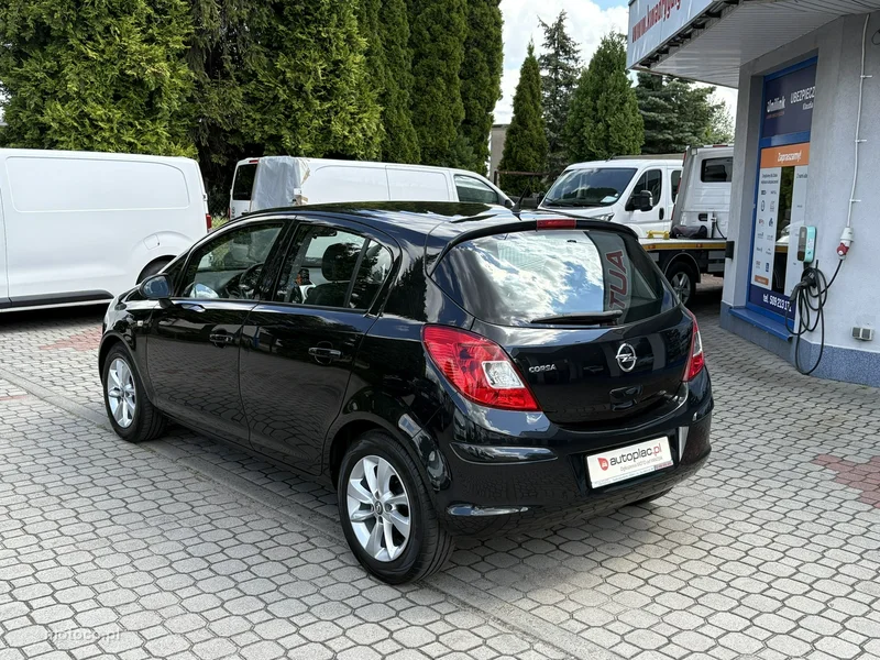 Opel Corsa D 8
