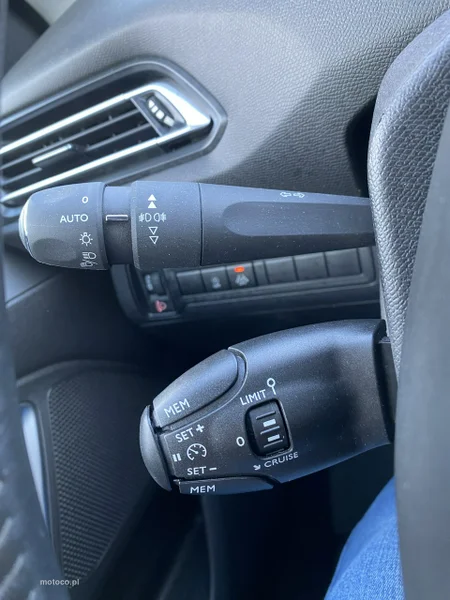 Peugeot 308 24