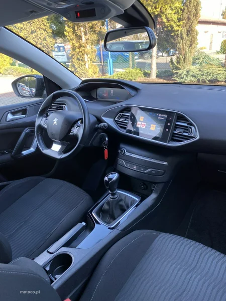 Peugeot 308 10