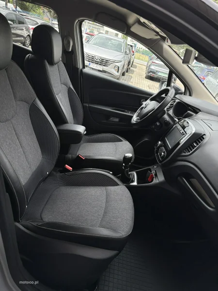Renault Captur I 21
