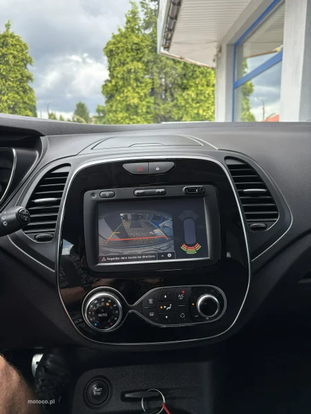 Renault Captur I 28