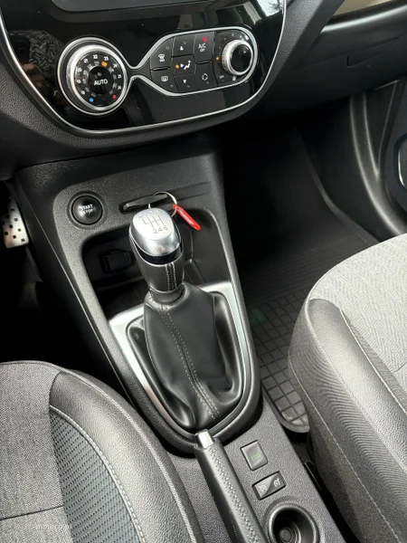 Renault Captur I 29