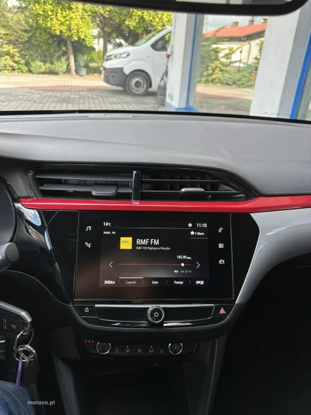 Opel Corsa F 24