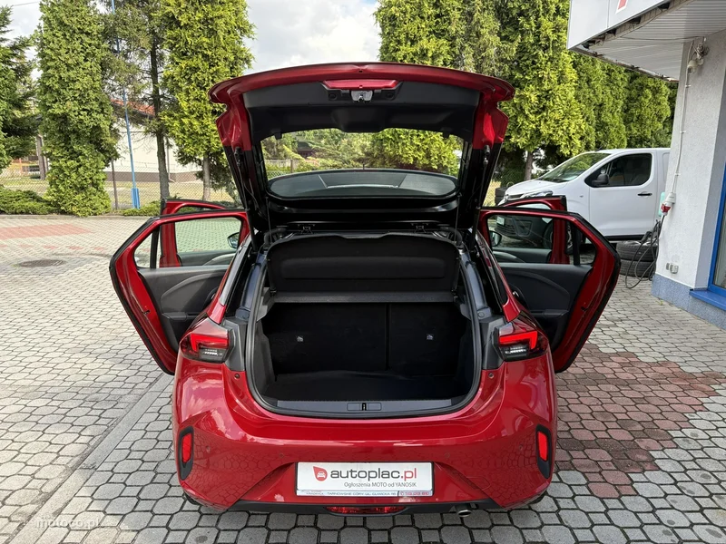 Opel Corsa F 30