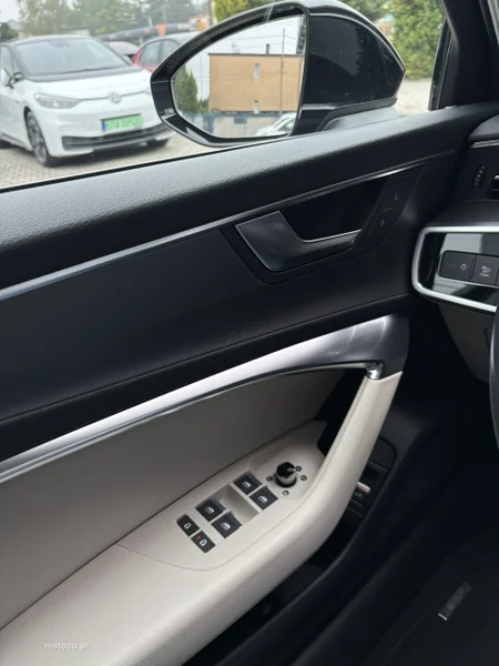 Audi A6 C8 31