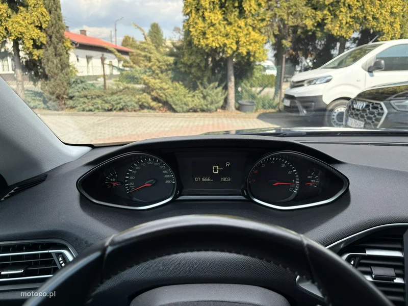 Peugeot 308 17