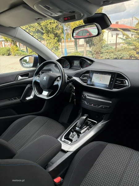 Peugeot 308 10