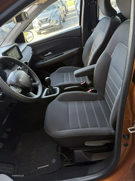 Dacia Sandero Stepway 16