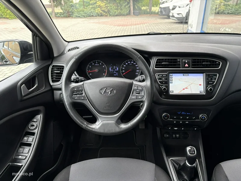 Hyundai i20 21