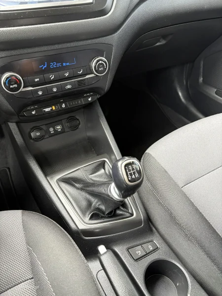Hyundai i20 30