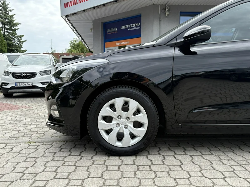 Hyundai i20 10