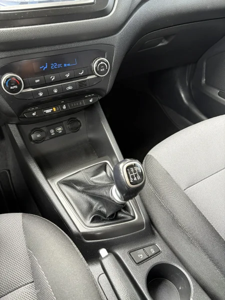 Hyundai i20 30