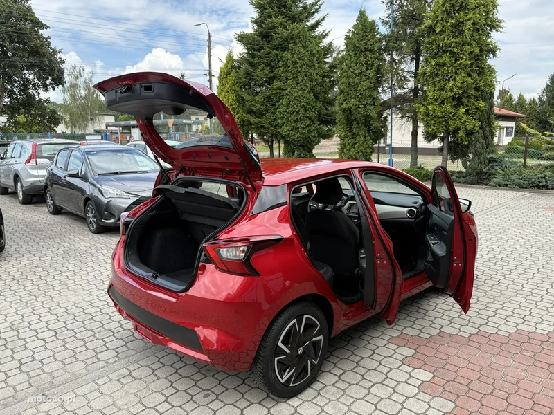 Nissan Micra 30