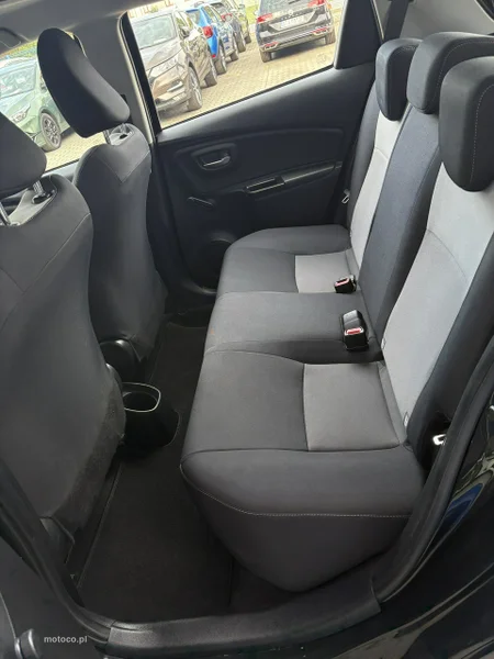 Toyota Yaris XP130 14