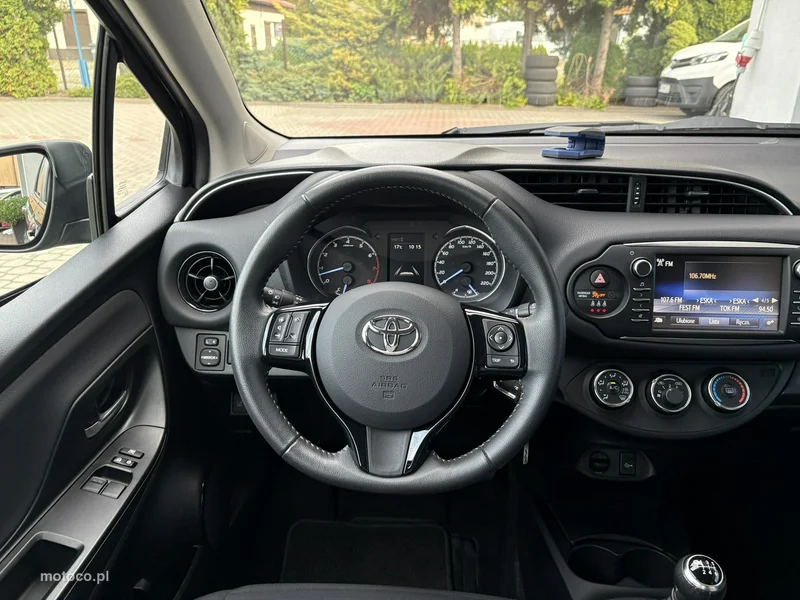 Toyota Yaris XP130 19
