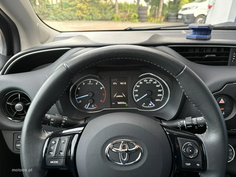 Toyota Yaris XP130 20