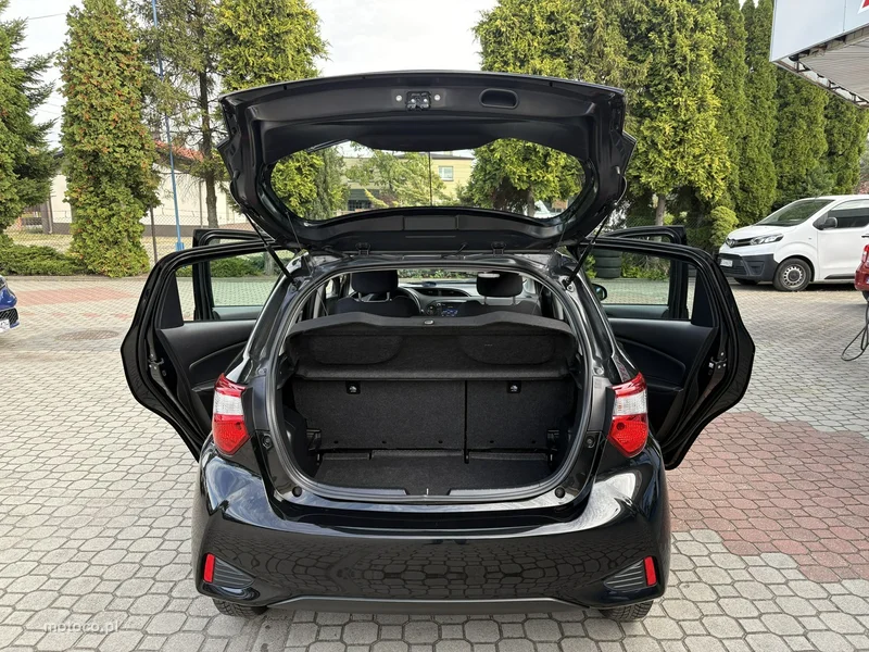 Toyota Yaris XP130 28