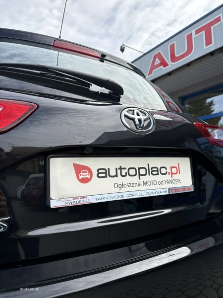 Toyota Yaris XP130 9