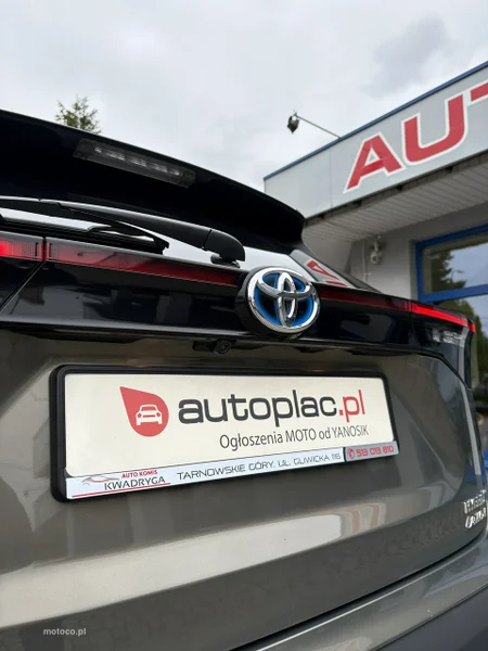 Toyota Yaris Cross XP210 13