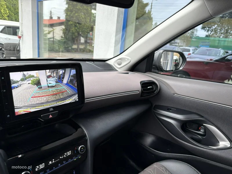Toyota Yaris Cross XP210 16