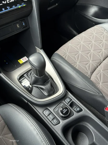 Toyota Yaris Cross XP210 28