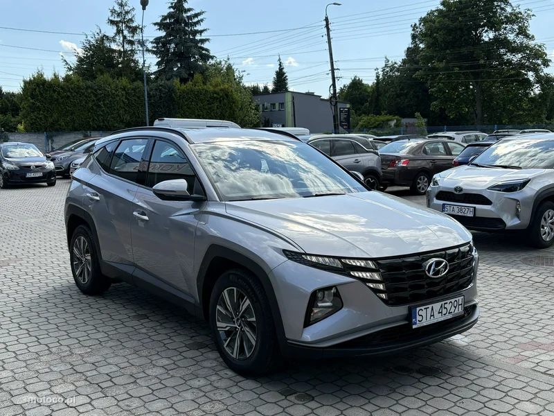 Hyundai TUCSON 4