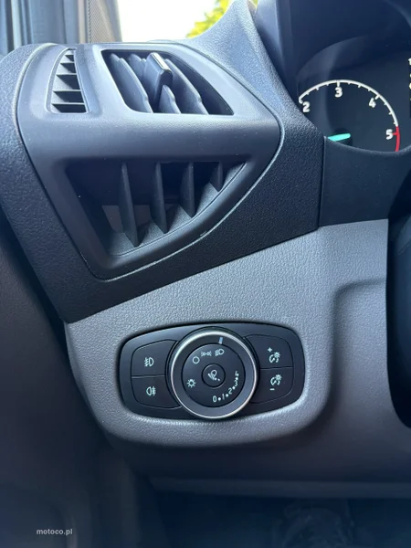 Ford Transit Connect 21