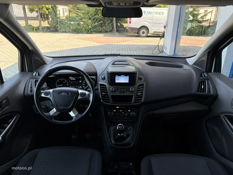 Ford Transit Connect 9