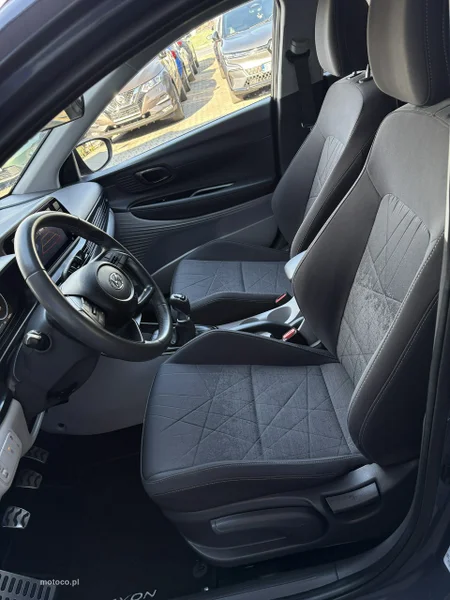 Hyundai BAYON 15