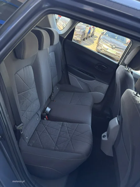 Hyundai BAYON 17