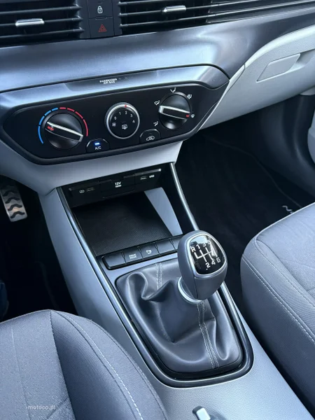 Hyundai BAYON 28