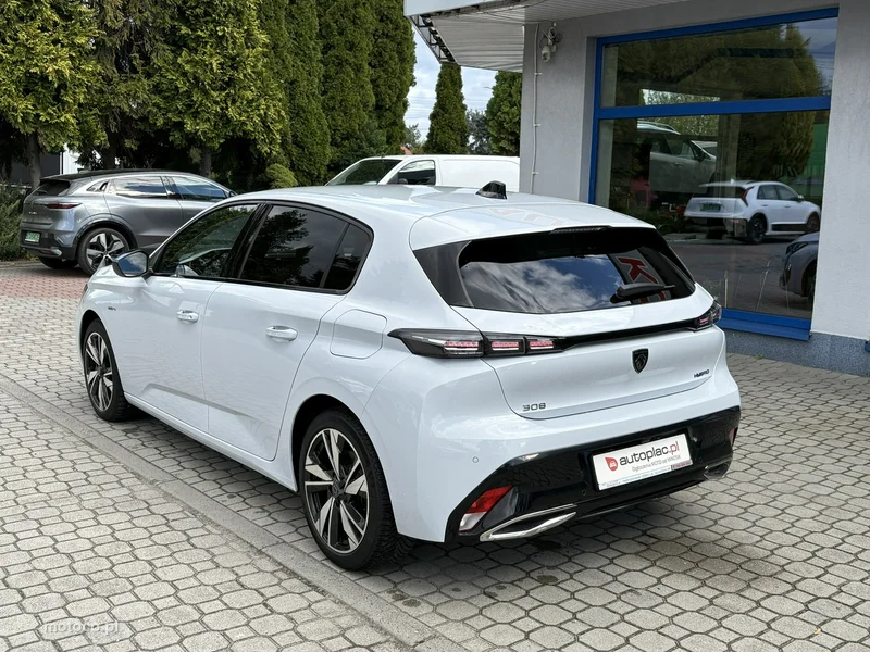 Peugeot 308 8