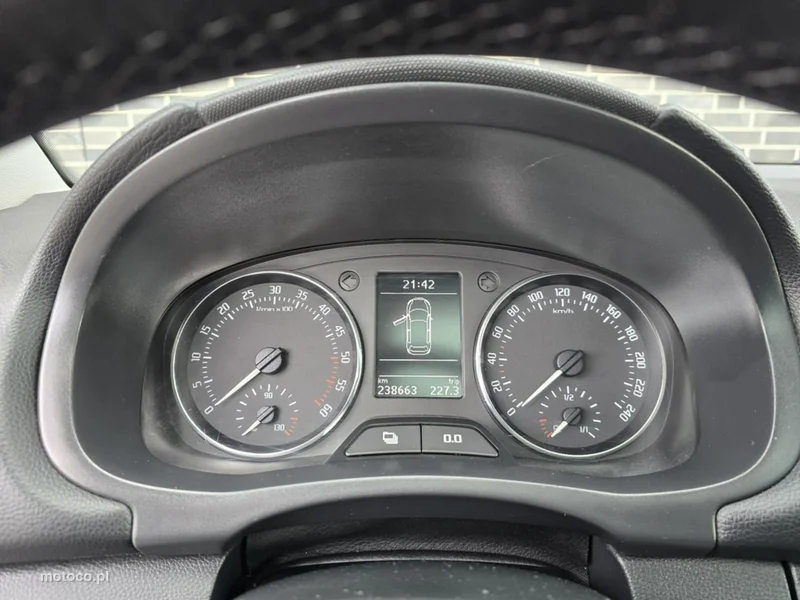 Skoda Roomster I 27