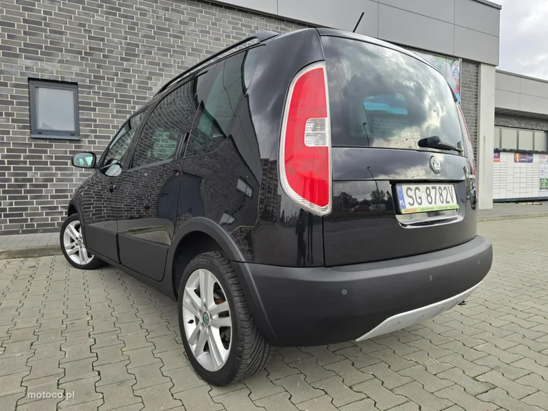 Skoda Roomster I 10