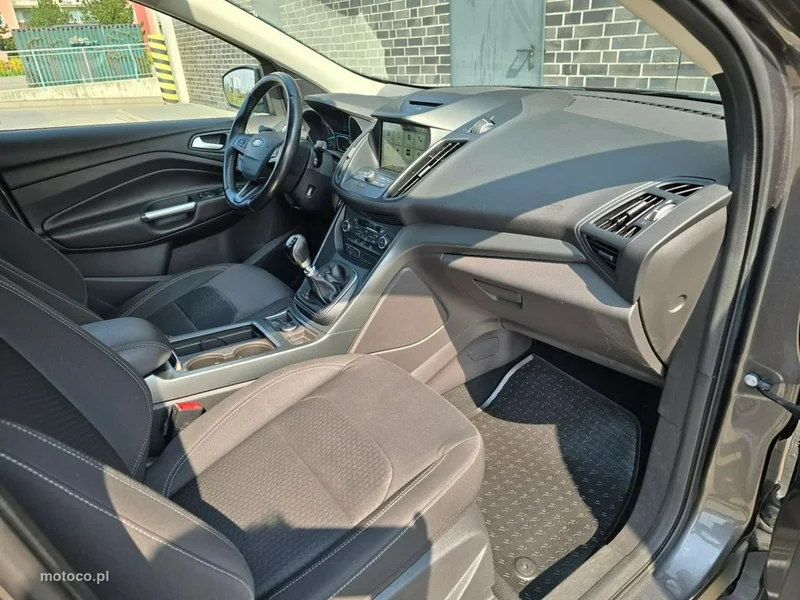 Ford Kuga II 21