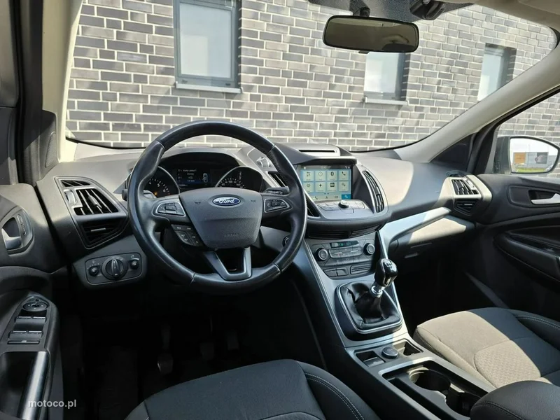 Ford Kuga II 29