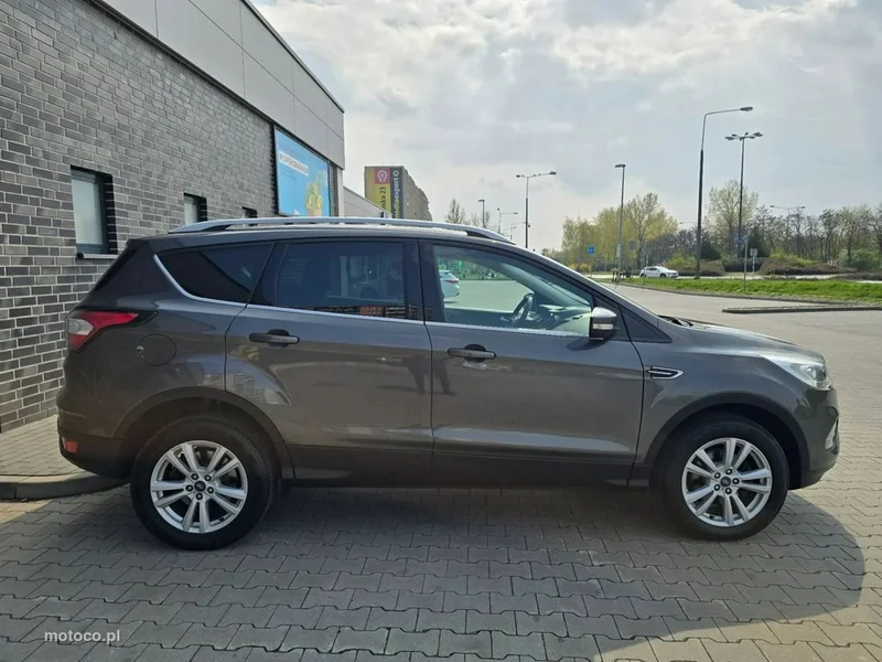 Ford Kuga II 38