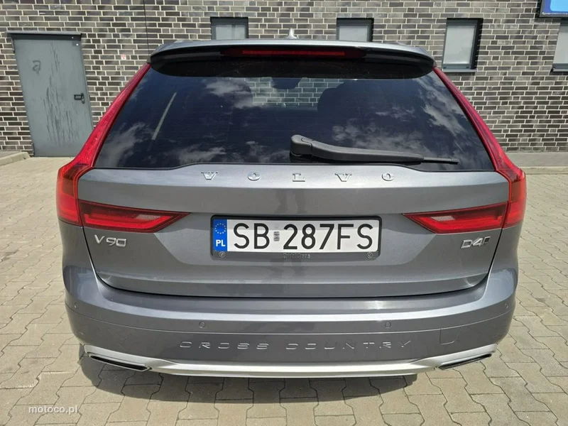 Volvo V90 Cross Country 17