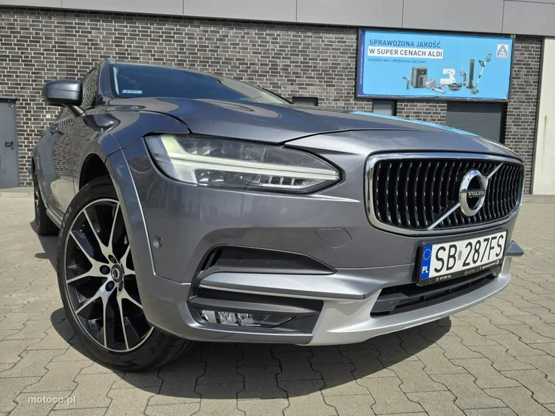 Volvo V90 Cross Country 3