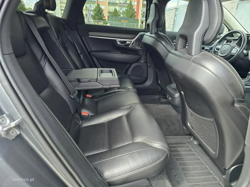 Volvo V90 Cross Country 27