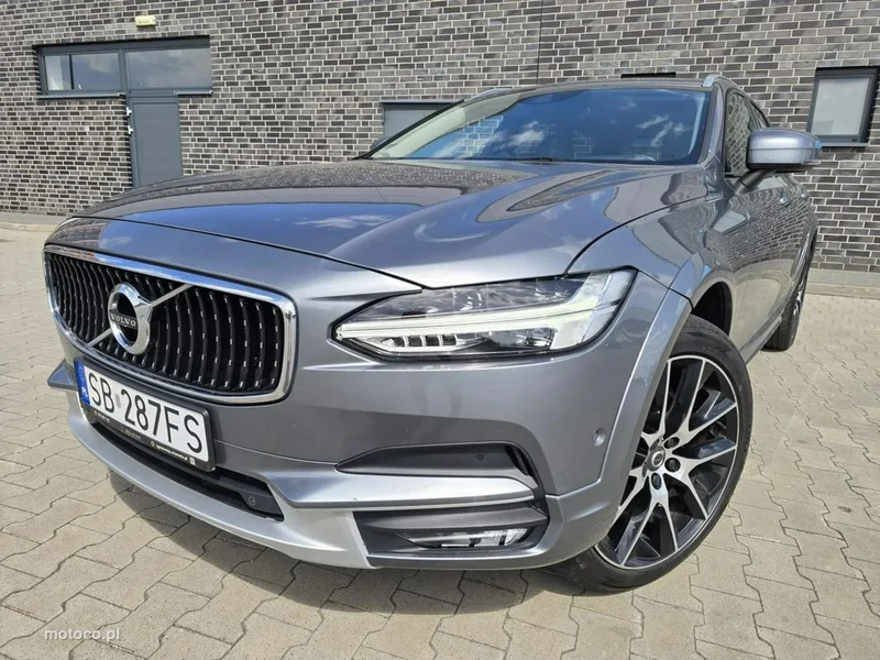 Volvo V90 Cross Country 4