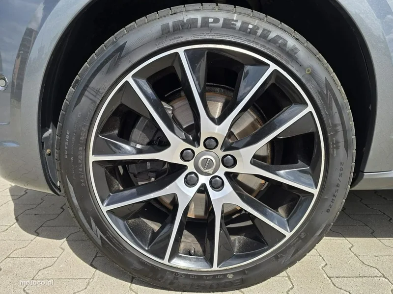 Volvo V90 Cross Country 37